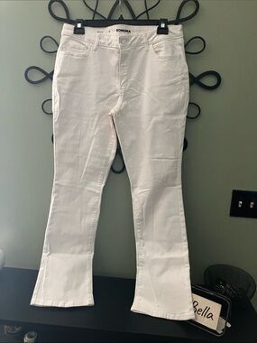 Sonoma White Bootcut Jeans - Classic Five-Pocket Style